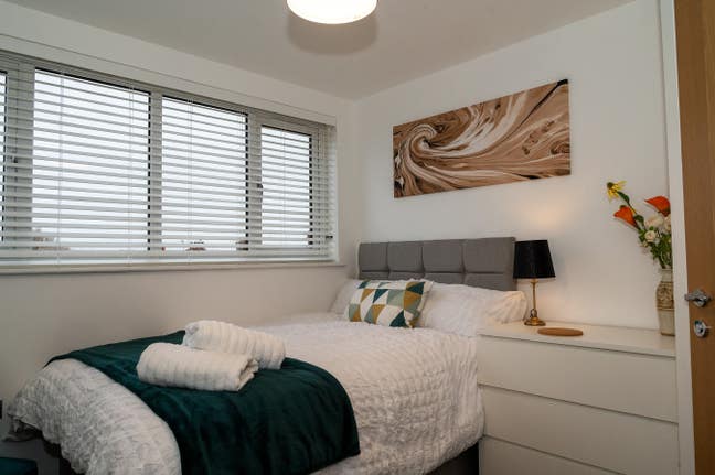 Luxury Ensuite Rooms Available Now Main Photo