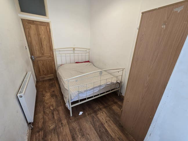 Budget Dbl Room | Hartington Road | Nr Sefton Park Main Photo