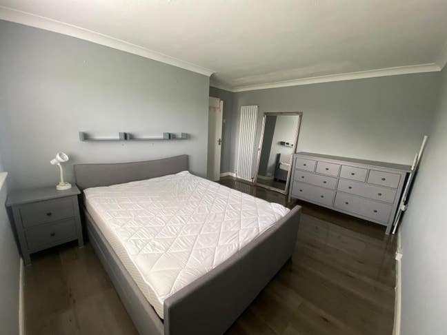 Master double bedroom for rent Main Photo