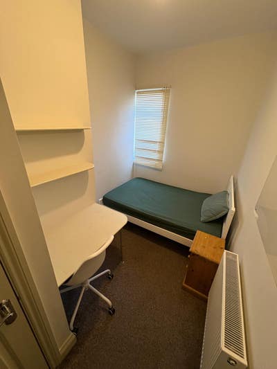 Augustine Rd1 - One Bedroom in a shared apartment  Main Photo