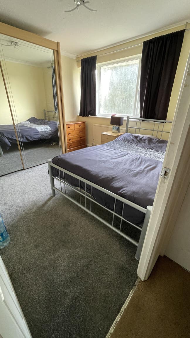 Double Room Walking Distance from Industrial Estat Main Photo