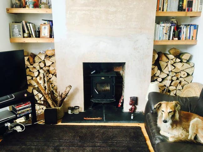 Pet friendly cosy room available in two bed garden Main Photo