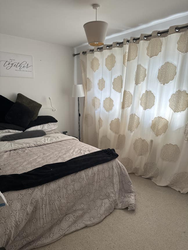 Room available in a 2 bed house Main Photo