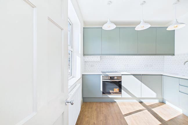 ⭐ Stunning Garden Apartment in Brislington ⭐ Main Photo