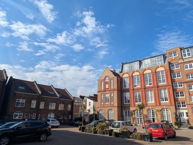 Small Double room in SE5 (Zone 1) Near E&C  Main Photo