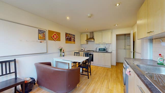 🤩 4 bedrooms, 5 mins walk from elephant&castle 🤩 Main Photo