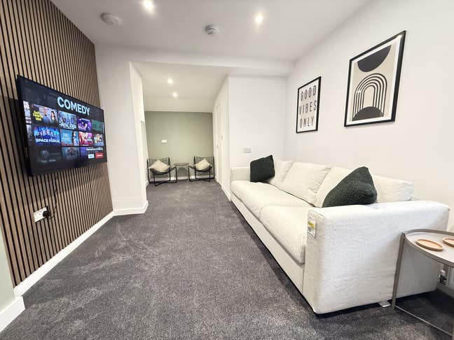 🏠 New Luxury Rooms with Private En-Suite Bathrooms Main Photo
