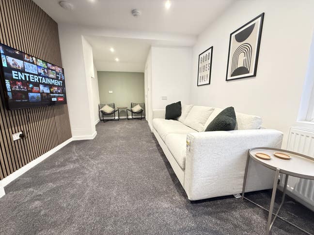 🏠 New Luxury Rooms with Private En-Suite Bathrooms Main Photo