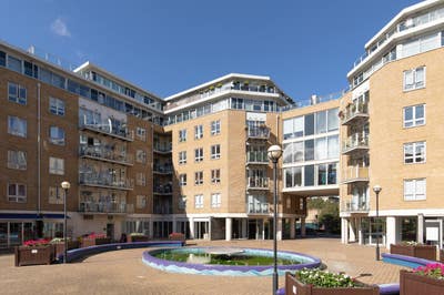 Canary Wharf, E14, Modern 1 Bedroom Apartment Main Photo