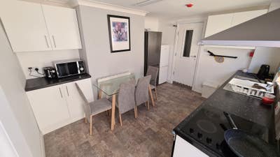 Two Furnished Ensuite Single Bedrooms - Workington Main Photo
