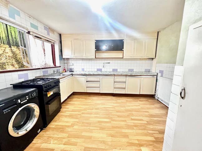 Beutiful  3 Bed Terrace house to let in Dagenham  Main Photo