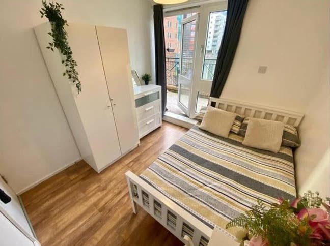 Beautiful View/Private Balcony in Canary Wharf Main Photo