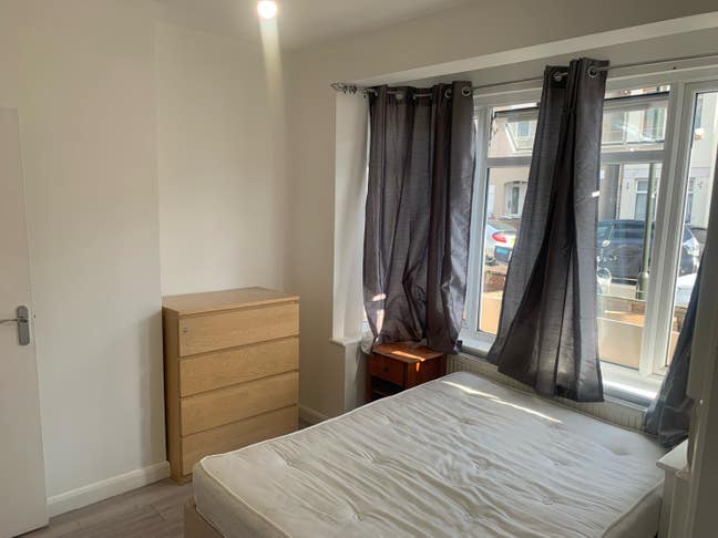 En-suite Room in Mitcham Main Photo