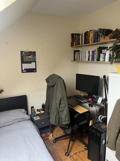 Bright cosy room available in Marchmont  Main Photo