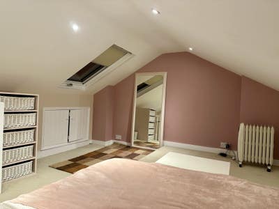 Attic room for female  Main Photo