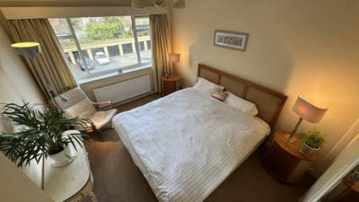 Super room 5min from beach & Westbourne Arcade! Main Photo