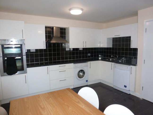 Double Room for Single Professional   Main Photo