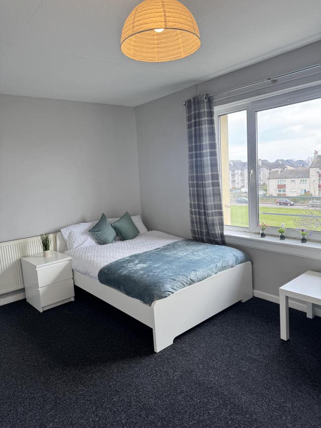 Dbl room with balcony *£185pw*including all bills Main Photo