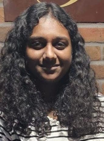 I am a female aged 25 Main Photo