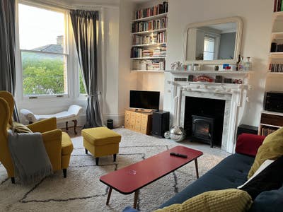 Lovely, light room, Gipsy Hill Main Photo
