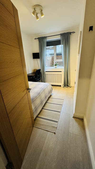 1 bed apartment with a patio bills inc Main Photo