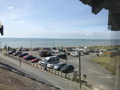 Ensuite double room-Next to beach & free car park Main Photo