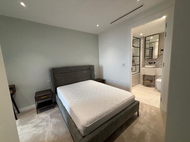 Room in 250 City Road near Angel/Old Street Main Photo