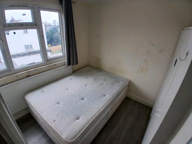 Spacious Room with All Bills inc. in Mitcham Main Photo