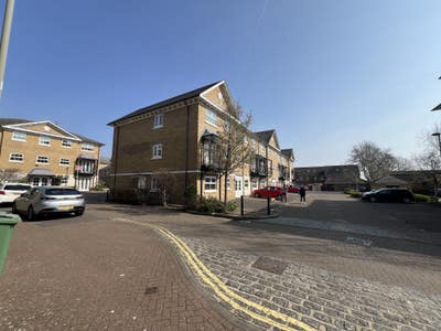 Room to let in cowley Main Photo