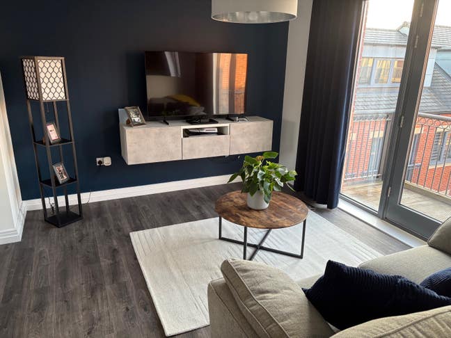 Double room available in jewellery quarter Main Photo