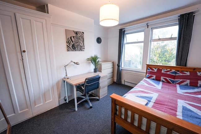 Double room HARROW. Sudbury Hill station Main Photo