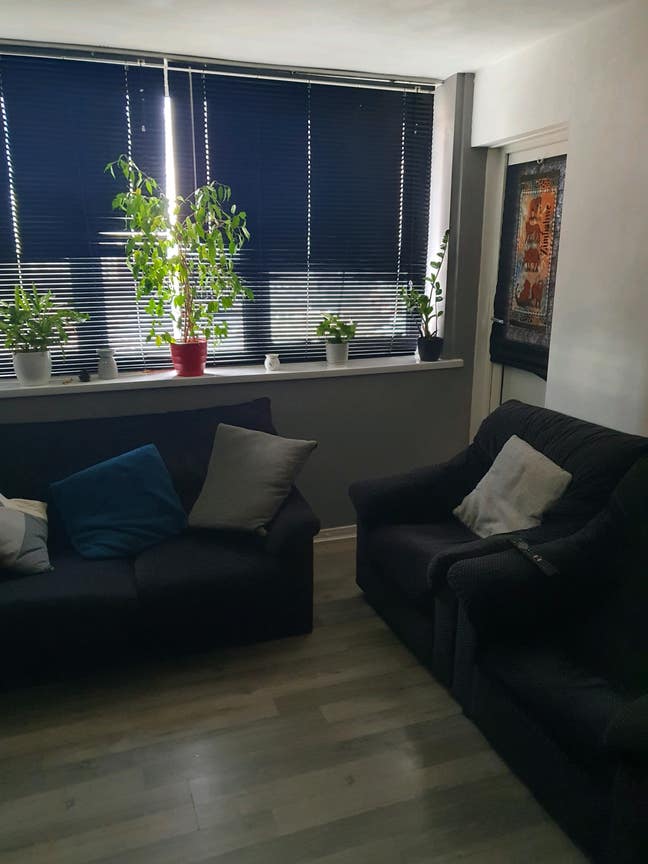 Double room in High Rise Apartment Main Photo