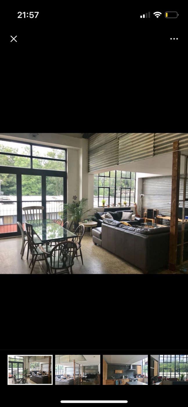 3-4 month sublet Double Room in Warehouse  Main Photo