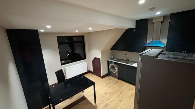 Double room to rent in flat(flatshare)for couples Main Photo