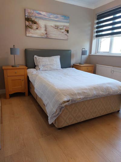 Large Double ensuite with garden. Boulters Lock Main Photo