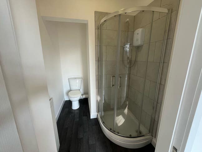  Spacious Ensuite Room - 5 Min Walk of Hosptial ⭐ Main Photo