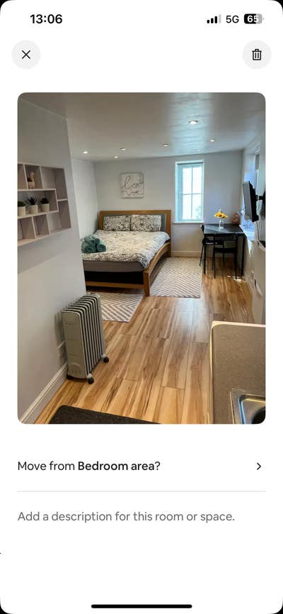 Lovely self-contained studio apartment with patio  Main Photo