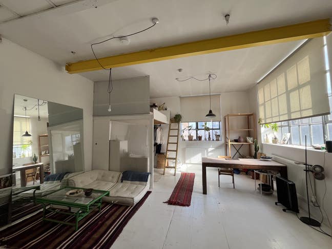 Large Double Room in Warehouse, Seven Sisters Main Photo
