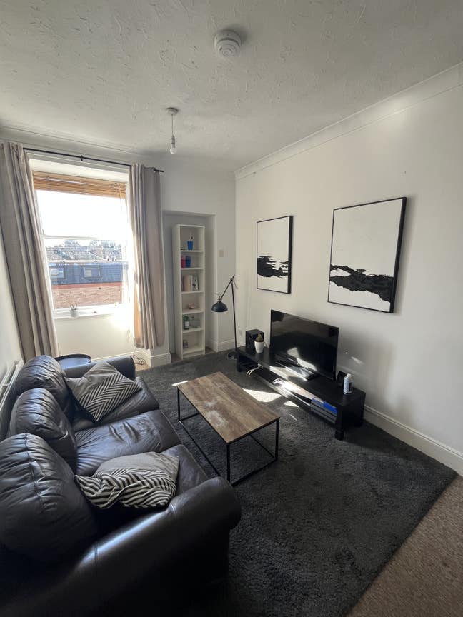 Furnished Friendly House Share Main Photo