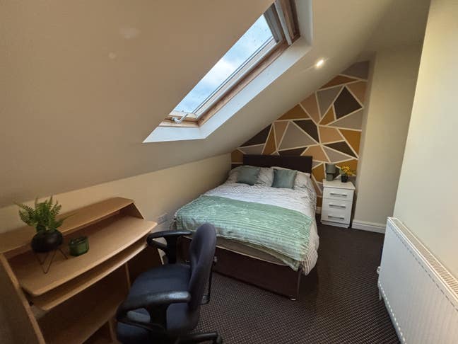 Great Value Property in Popular HU5!  Main Photo