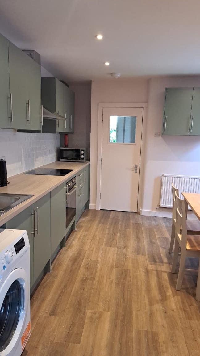 Live in the heart of Brighton Main Photo