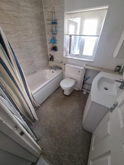 5 bed house  Main Photo