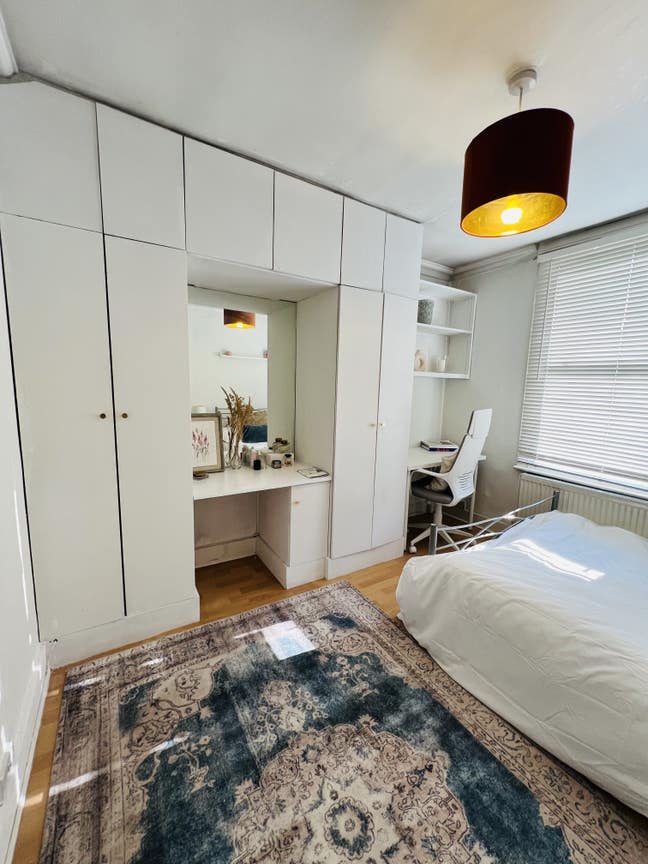 Large Double room  Main Photo