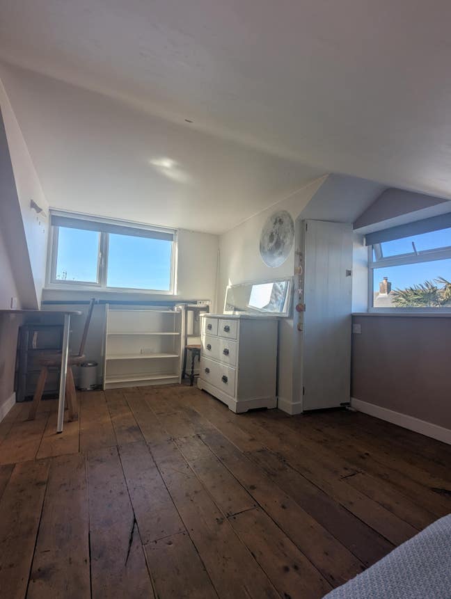 Bright Double Room in a Great Location  Main Photo