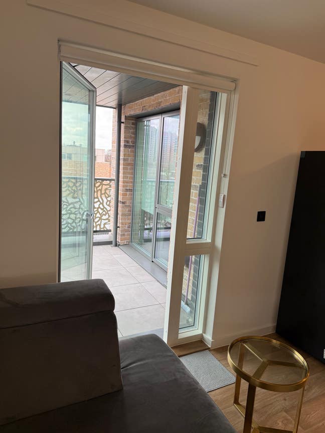 Lovely new one bedroom apartment with balcony  Main Photo