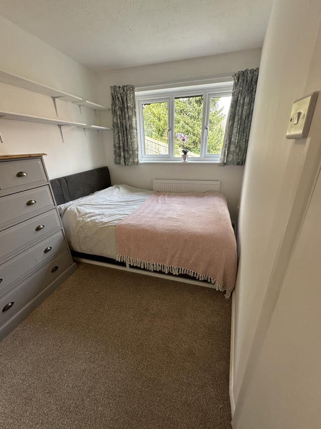 Fantastic double room available now !  Main Photo