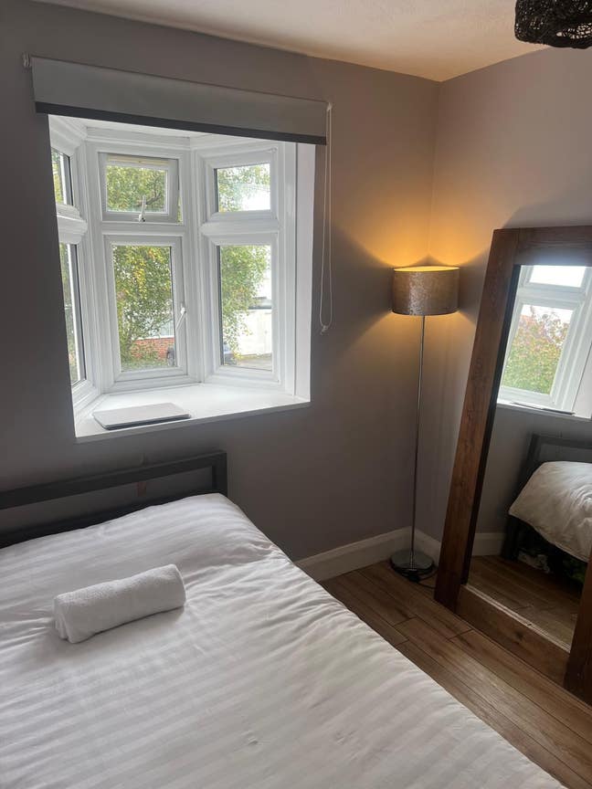 Bright Double Room inc all bills Main Photo