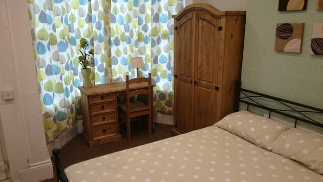 Ground Floor Double Room with Private Entrance Main Photo