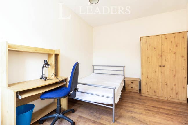 Room to Rent - Garden Lane, Chester Main Photo