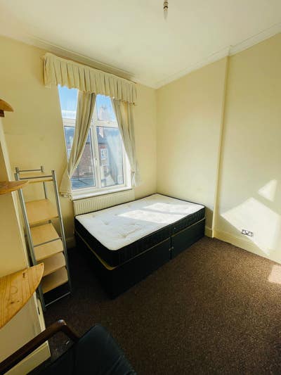 Spacious Double Room All Bills Inc-Didsbury Main Photo